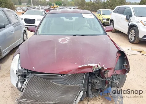 2010 Nissan Altima 2.5 S z USA, uszkodzony, nr VIN 1N4AL2AP4AN515970